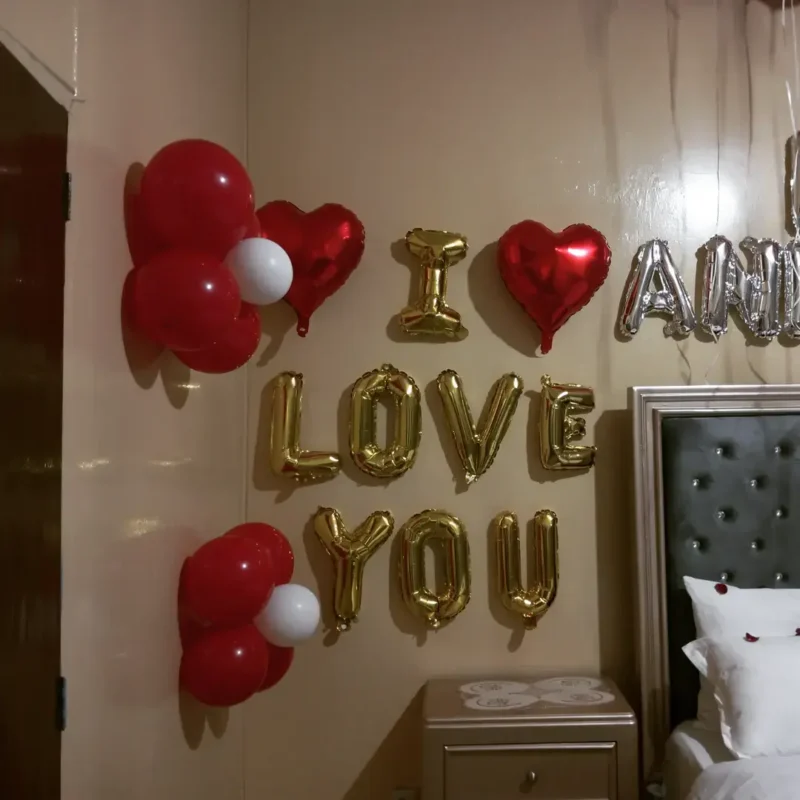 Luxury Anniversary Room Setup