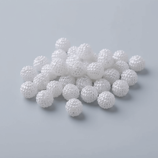Whisk_f13e8bcf9ed5d1c9c4c451dd97886e29dr White Berry Beads 12mm Pack